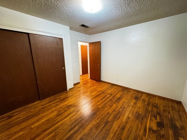 Building Photo - 3 Bedroom 2 Bath Home Located in Arcata!