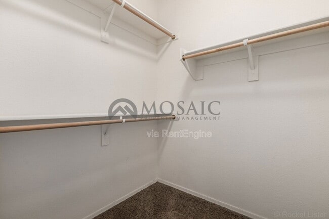 Building Photo - 900 S 94th St