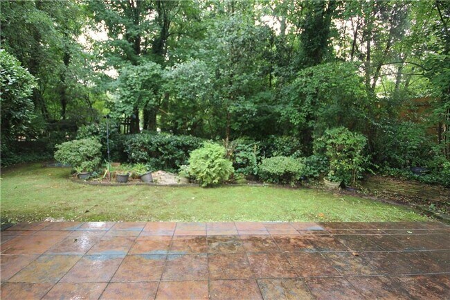 Building Photo - 1581 Oak Park Cove