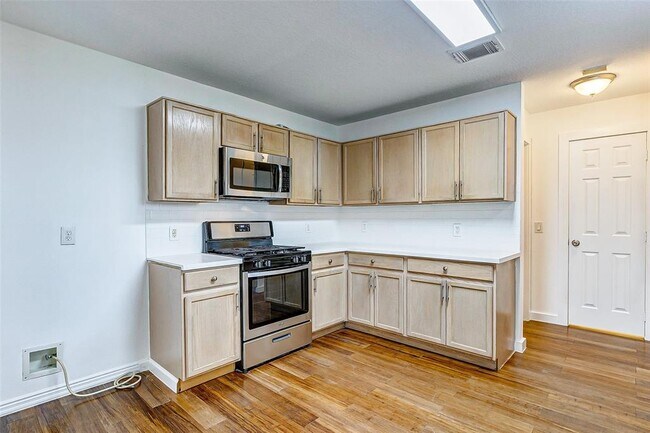 Building Photo - 21218 Somerset Park Ln