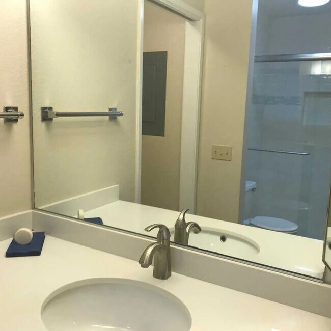 Building Photo - 8376 Riesling Way