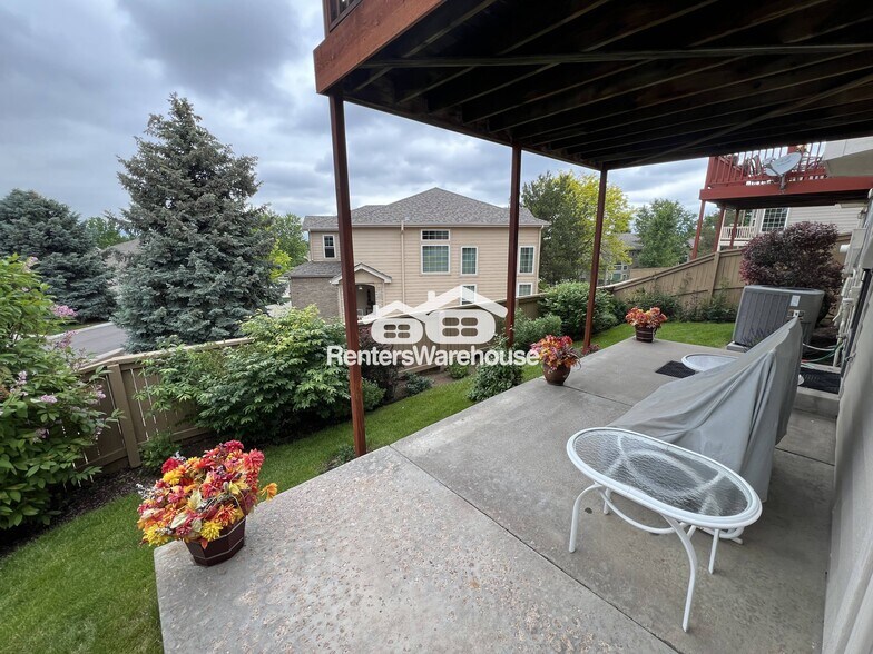 Building Photo - 9147 Woodland Dr