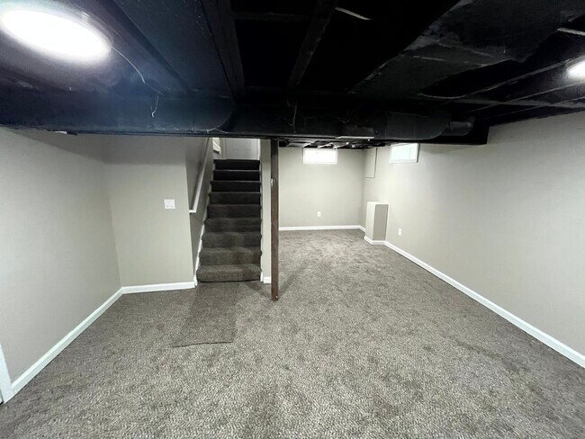 Building Photo - 18903 Freeland St