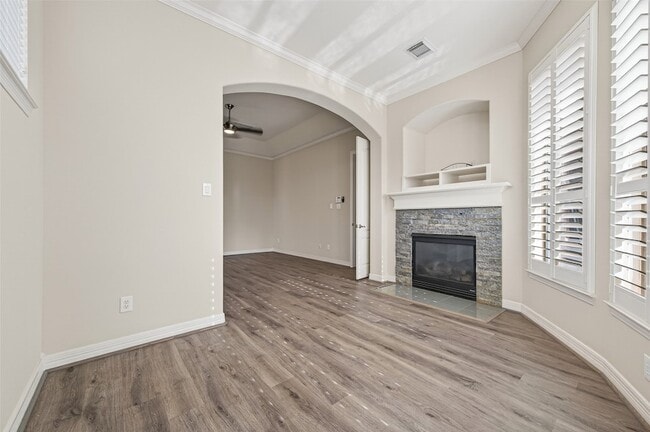 Building Photo - 5803 Grandwood Ln