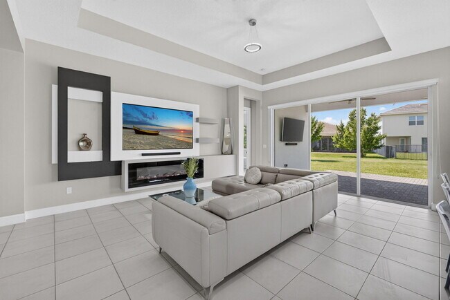 Building Photo - 16293 Melogold Dr