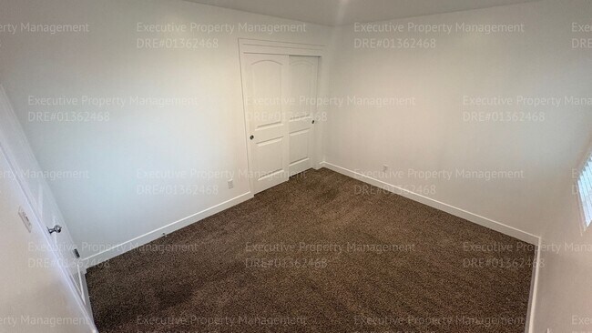 Building Photo - 5 bedroom, 2 bathroom, 3 car garage located near Taft Hwy/ Chevalier Rd