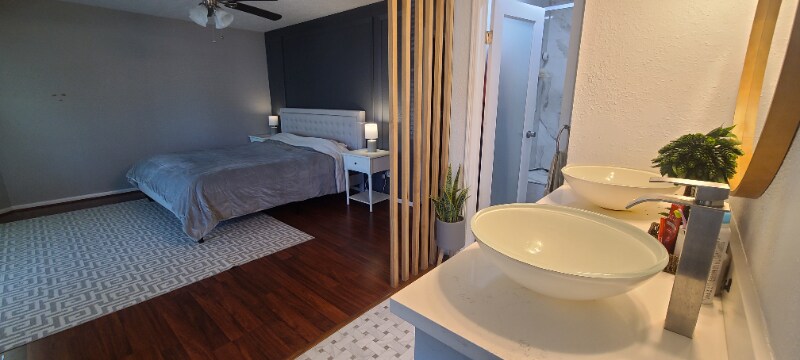 Building Photo - 2379 Briarwest Blvd