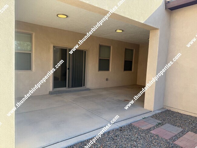 Building Photo - 2605 Stryker Road Southeast