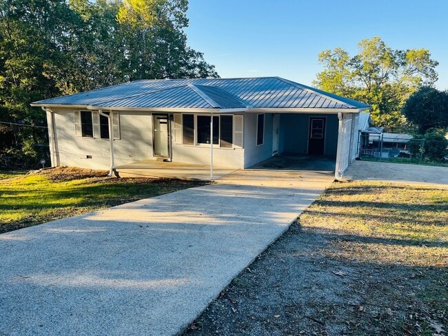 Building Photo - 1033 W 33rd St