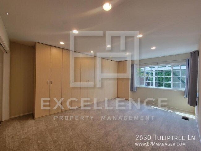 Building Photo - 2630 Tuliptree Ln