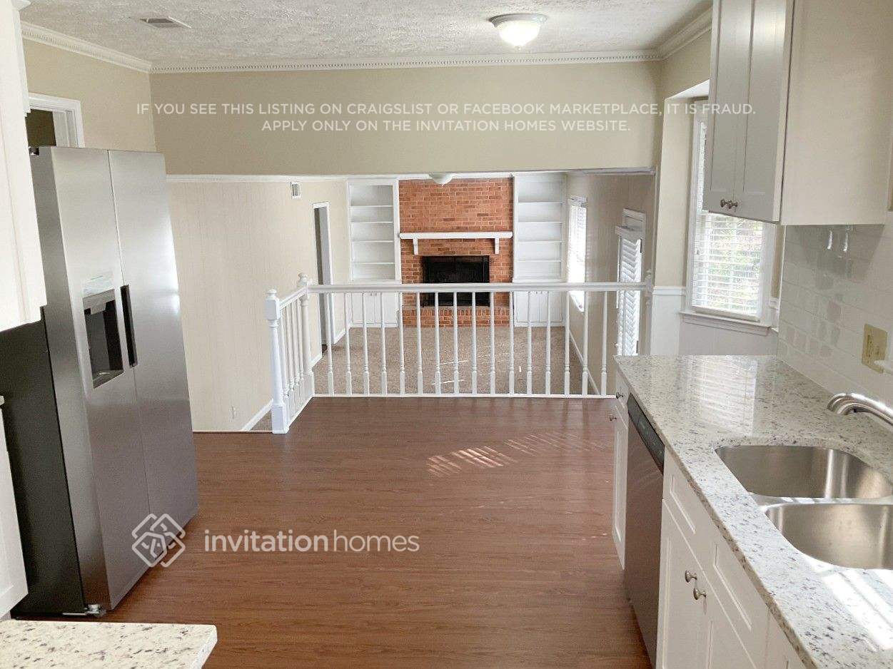Building Photo - 3993 Sugar Valley Dr SE