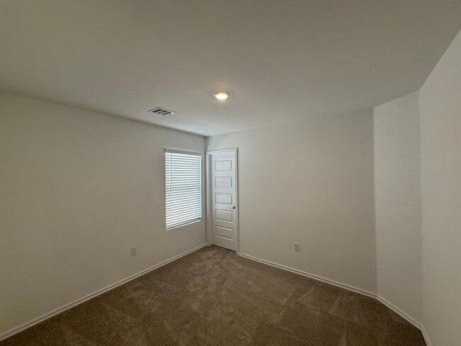 Building Photo - 3640 Blue Ave