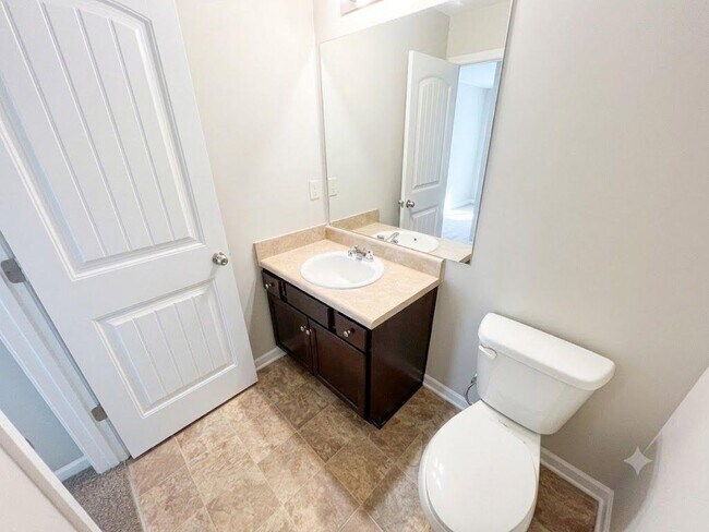 Building Photo - 1086 Blind Brook Cir