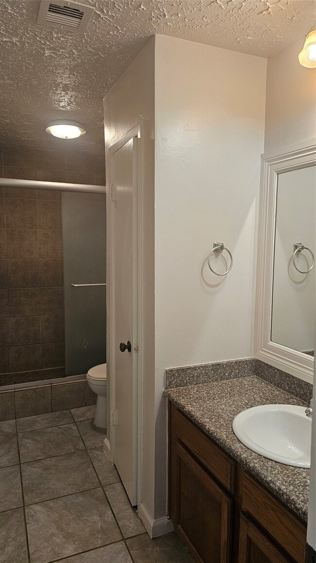 Building Photo - 2610 Strait Ln