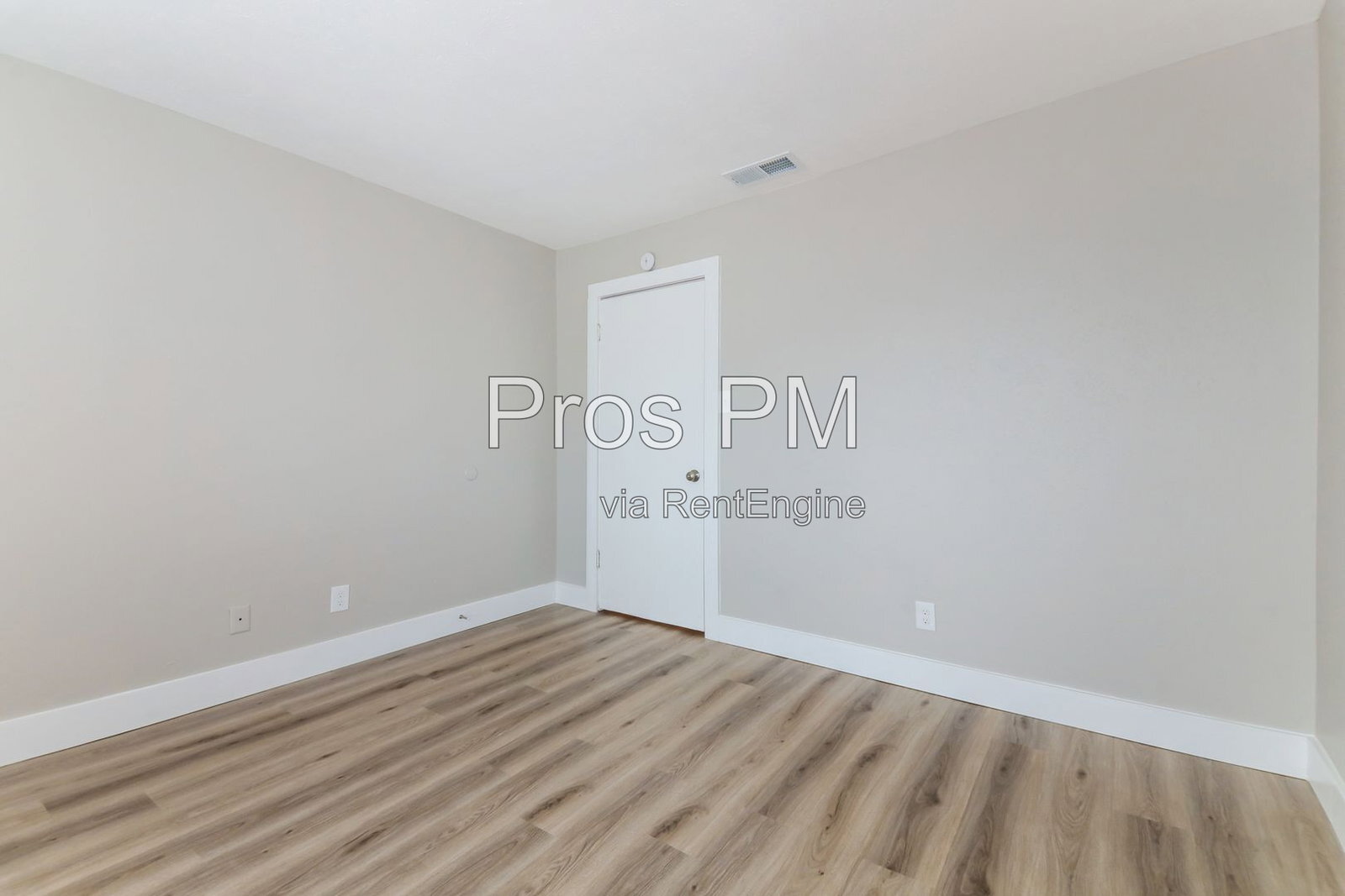 Building Photo - 14140 Haymeadow Dr
