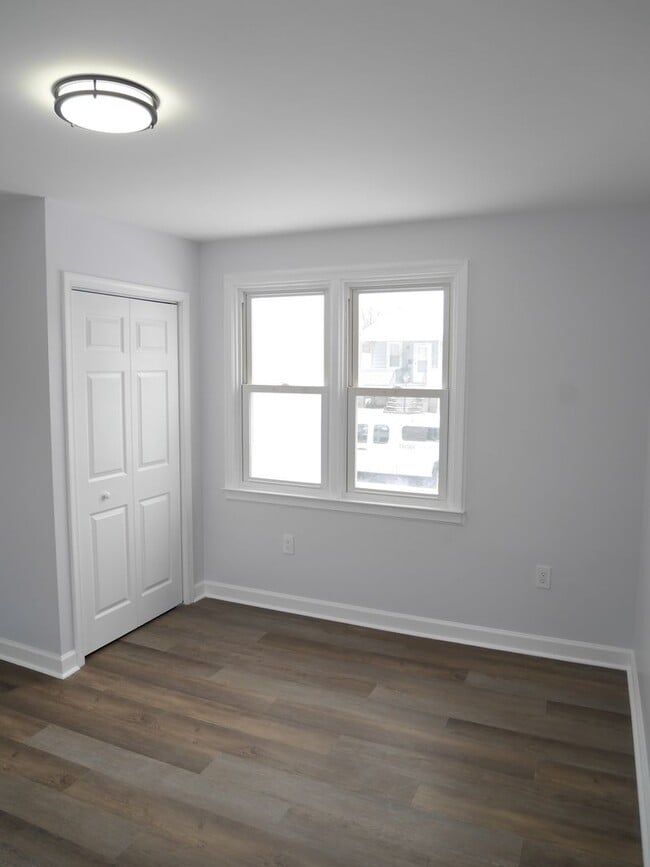 Building Photo - Modern Comfort Meets Prime Location: 3-Bedroom, 4-Bathroom Gem in Parkville, MD!