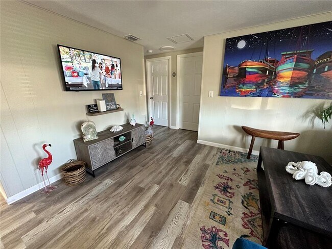 Building Photo - 50 Euclid Ave