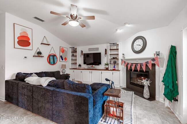 Building Photo - 2957 Golden Pond Blvd