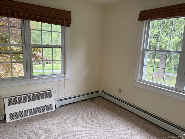 Building Photo - 131 Conklin Rd