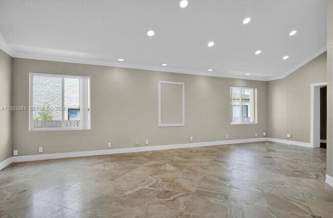 Building Photo - 1630 Van Buren St