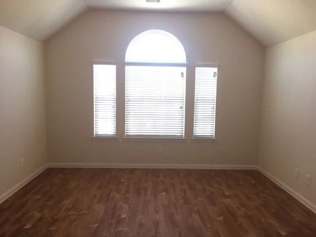 Building Photo - 705 South Ella Creek Drive