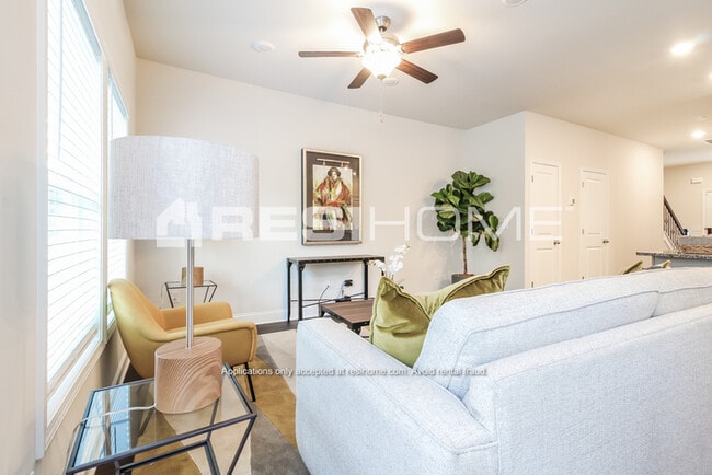 Building Photo - 1360 Simmons Rdg Ln