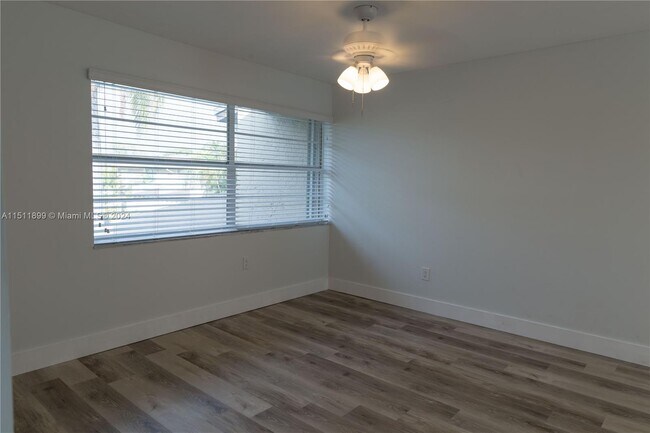 Building Photo - 11140 SW 70th Terrace