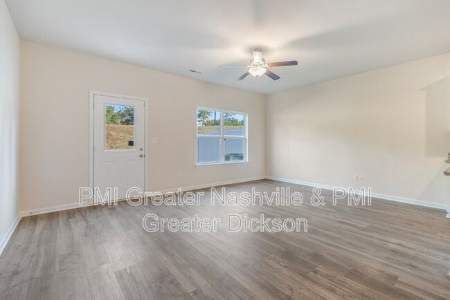 Building Photo - 305 Masters Way