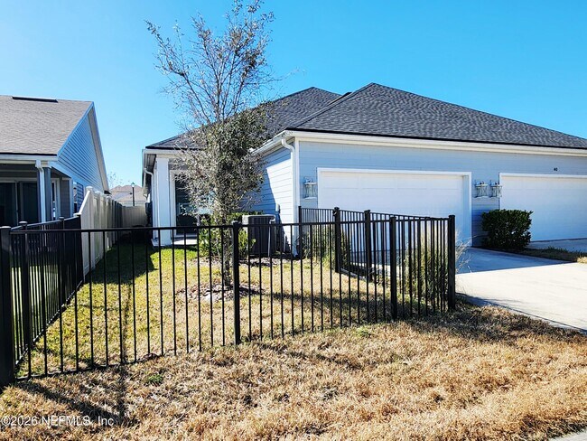 Building Photo - 34 Cabana Dr