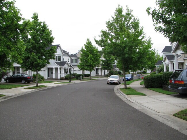 Building Photo - 16811 NW Greyhawk Dr