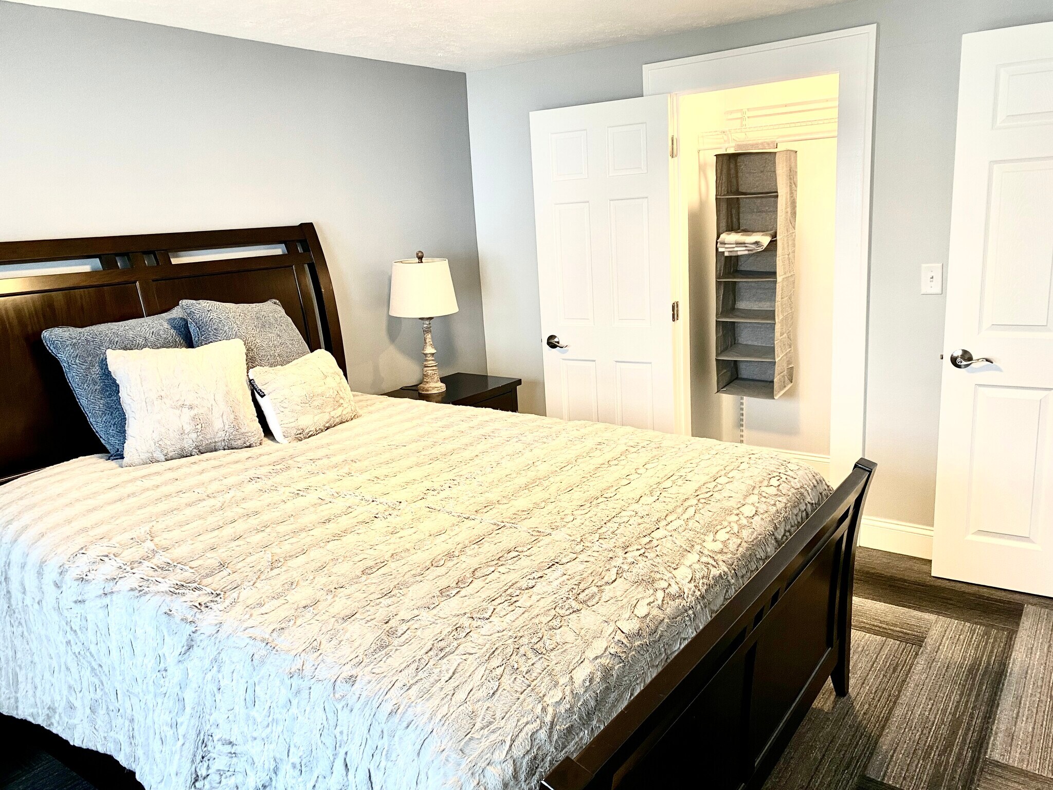 Spacious Bedroom w/Walk-in Closets - 1719 Post Ave