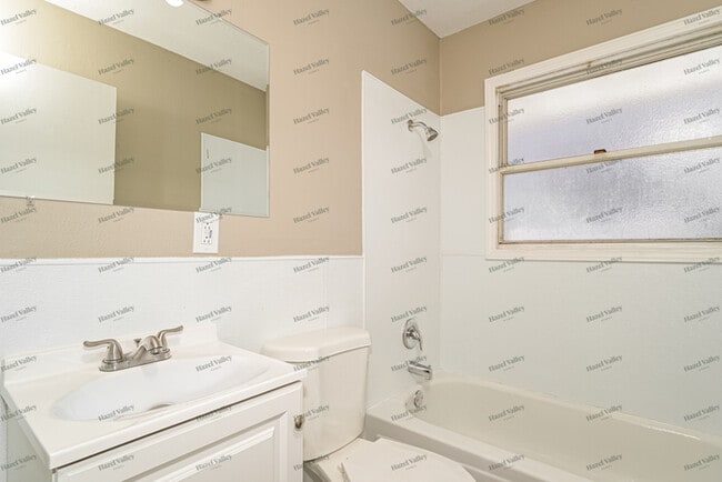 Building Photo - 10312 Galloway Dr