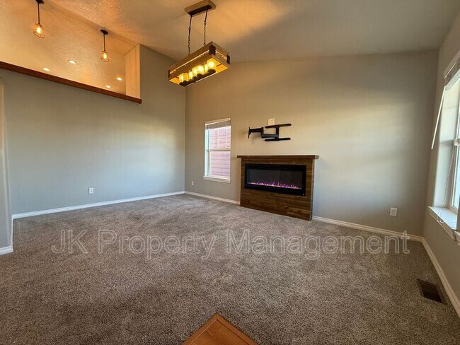 Building Photo - 716 49th St N