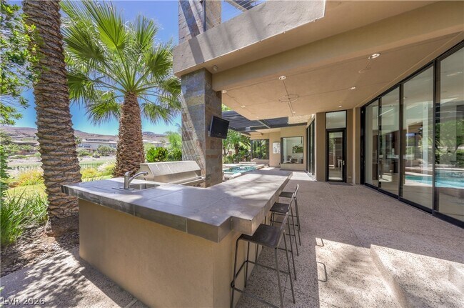 Building Photo - 1501 Foothills Village Dr