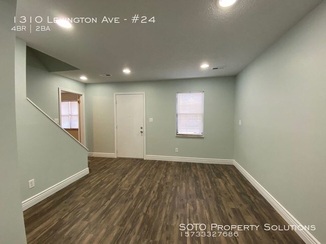 Building Photo - 4BD/2BA Remodeled Condo off Lexington