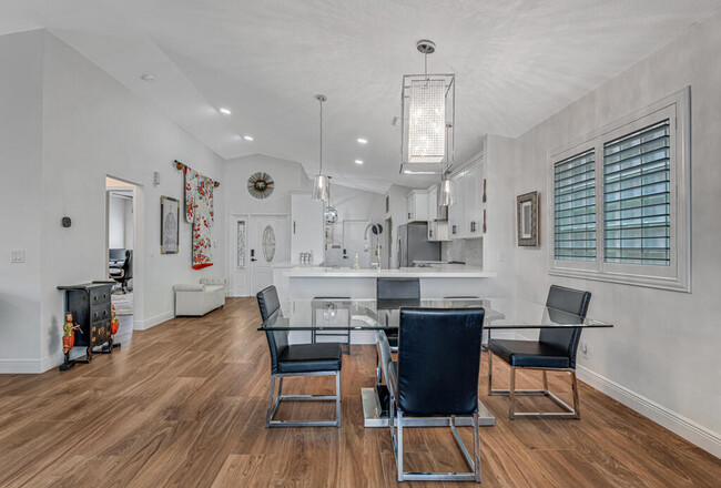 Building Photo - 9725 Cherry Blossom Ct