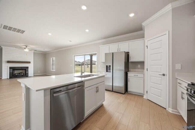 Building Photo - 4608 Hampton Glen Circle SE