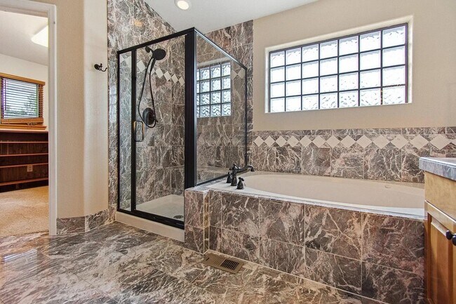 Building Photo - Cherry Creek Townhouse for rent!