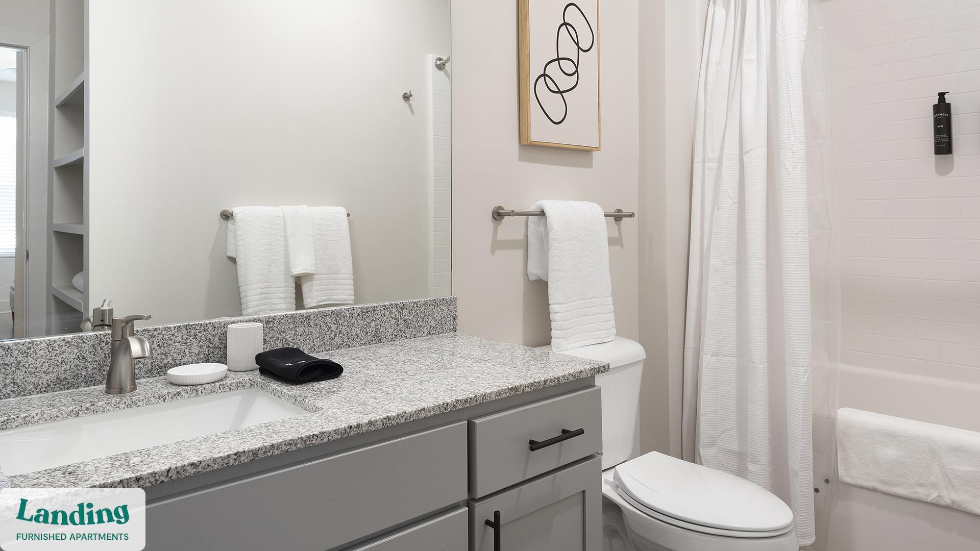 Building Photo - 404 W 26th St