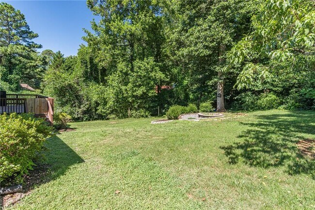 Building Photo - 9630 Pine Thicket Way