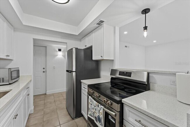 Building Photo - 11525 8th Way N