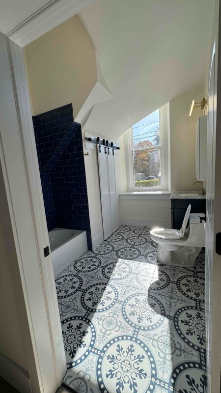 Building Photo - 177 Chestnut St