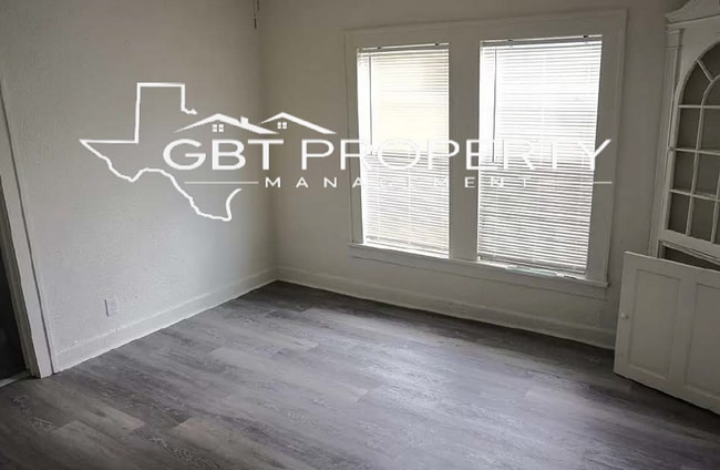 Building Photo - 4 Bedroom 3 Bath Home Remodeled!!!!