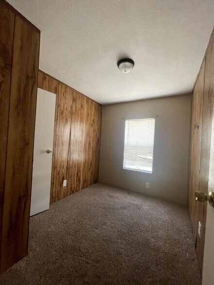 Building Photo - 8535 Mathews Rd