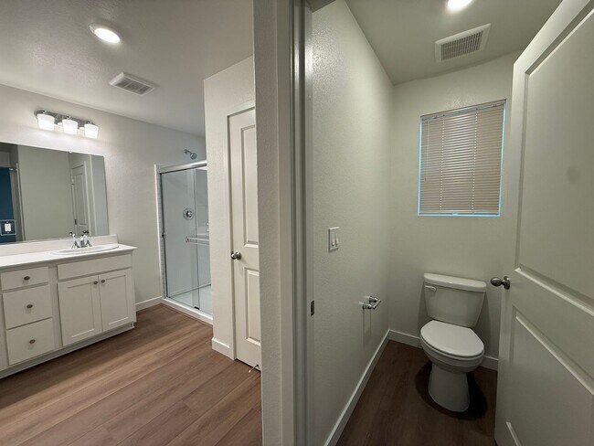 Building Photo - New Build