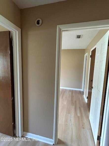 Building Photo - 808 Meadowbrook Dr
