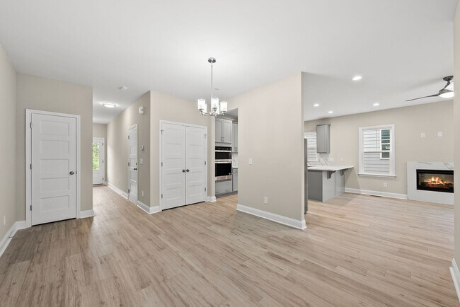 Building Photo - 7994 Humie Olive Rd