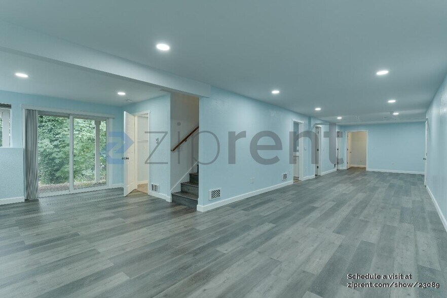 Building Photo - 234 W Jensen St