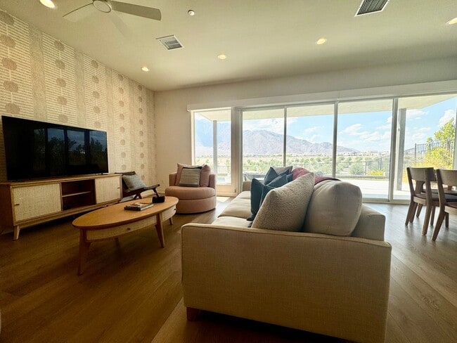 Building Photo - COMING SOON! STUNNING 3 Bedroom/2.5 bathroom in the highly desired Miralon Community!