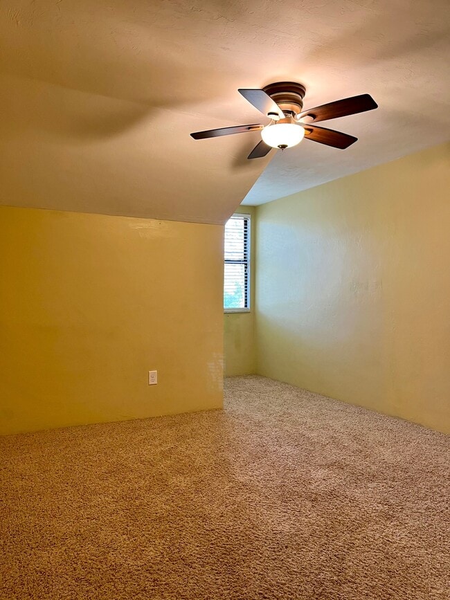 Building Photo - 3417 NW 53rd Ter